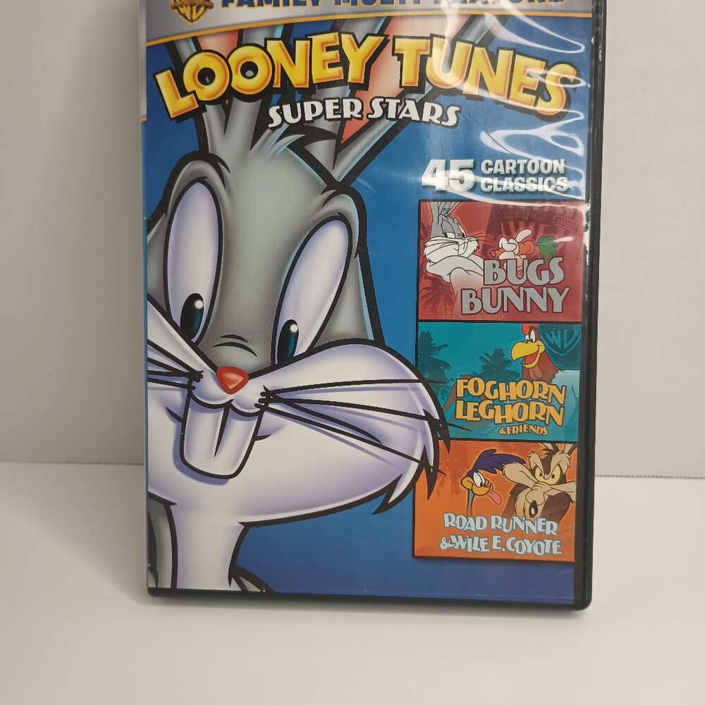 LOONEY TUNES SUPER STARS 45 CARTOON CLASSICS DVDS